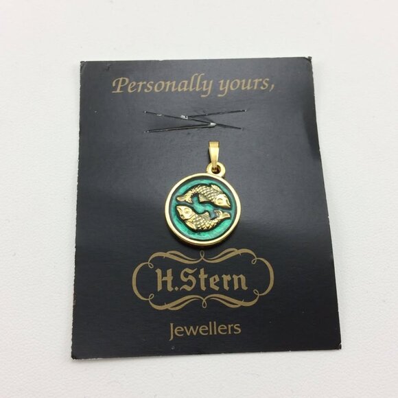 Vintage Pisces Zodiac Sign Pendant Charm Goldtone Metal Green Signed - Picture 1 of 7